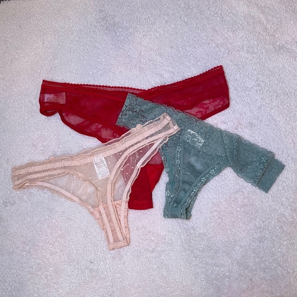 BNIB - 3 Pairs of Woman’s Knotty Knickers - Picture 3 of 4